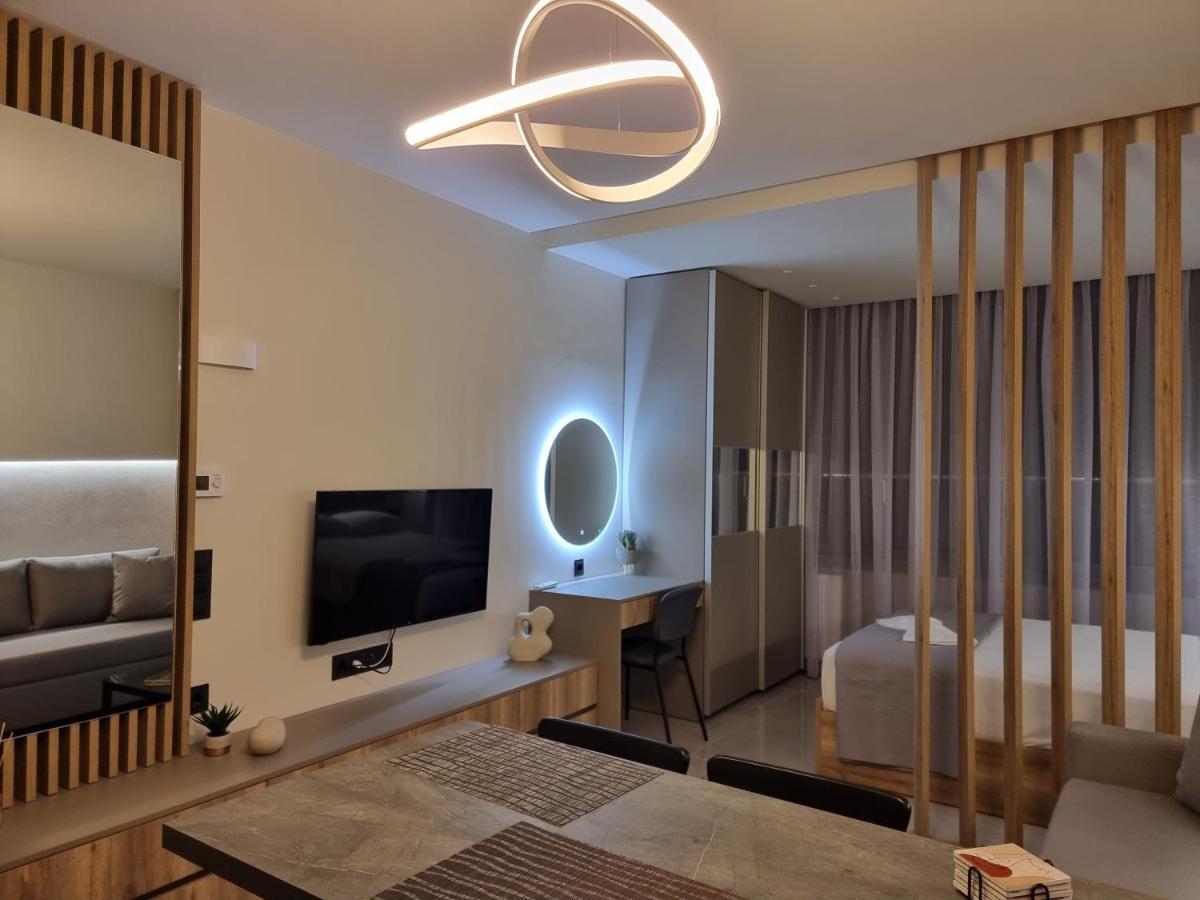 Iris City Center Premium Studio Thessaloniki Exterior photo